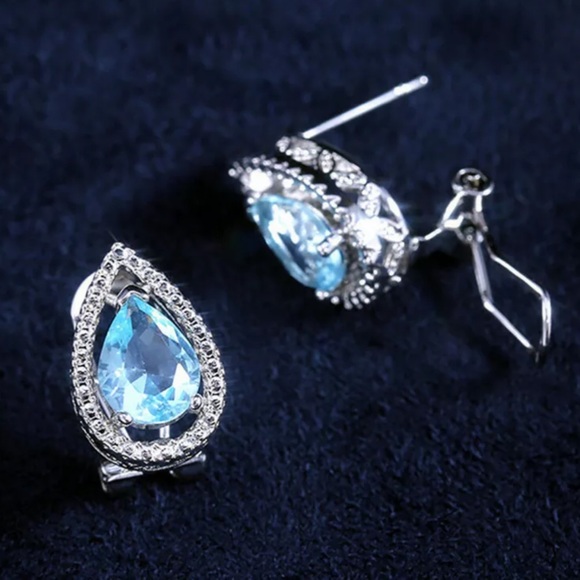 Silver Aquamarine Stud Earrings - Picture 3 of 7